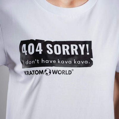 Kratom World Damen T-Shirt mit dem Motiv „sorry I don’t have kava kava” – originaler Merch für Kratom-Liebhaber und Fans der Marke Kratom World, stilvolles Streetwear-Design mit auffälligem Druck, bequemes T-Shirt für den täglichen Gebrauch, ideal für die Stadt, Events oder als Sammlerstück für die Kratom-Community, Nahaufnahme